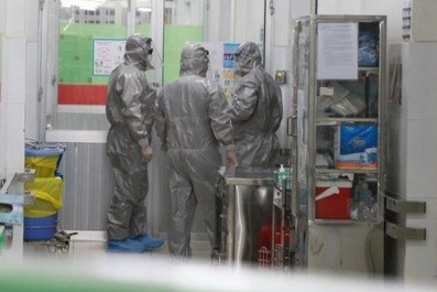 Hai benh nhan nhiem nCoV o TP.HCM tien trien tot hinh anh