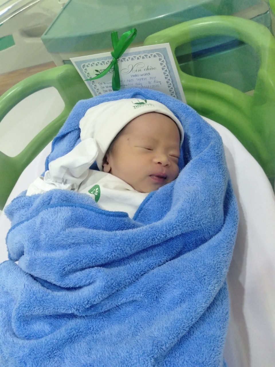 Sản phụ được 5 y bác sĩ hiến máu cứu trong đêm ảnh 1 San phu duoc 5 y bac si hien mau cuu trong dem anh 1