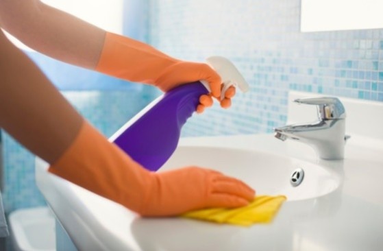 Ve sinh nha cua nhu the nao de phong dich Covid-19? hinh anh