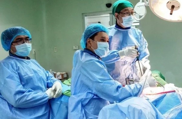 Lay dau dan nam trong co the nguoi cuu chien binh hon 50 nam hinh anh