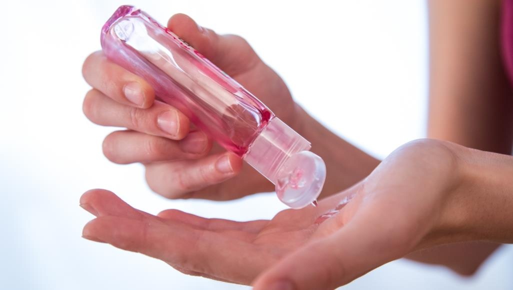 Dùng cồn để sát khuẩn ảnh 2 Dung con de sat khuan anh 2