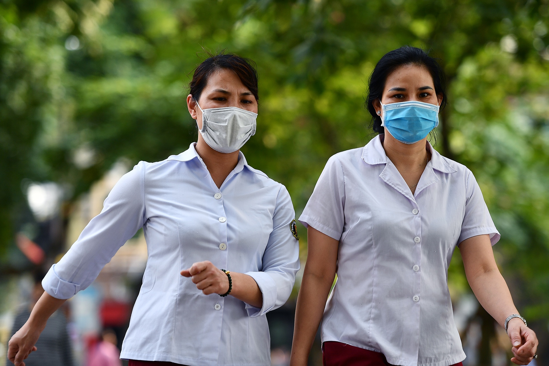 Hay danh khau trang y te cho cac bac si, dieu duong hinh anh