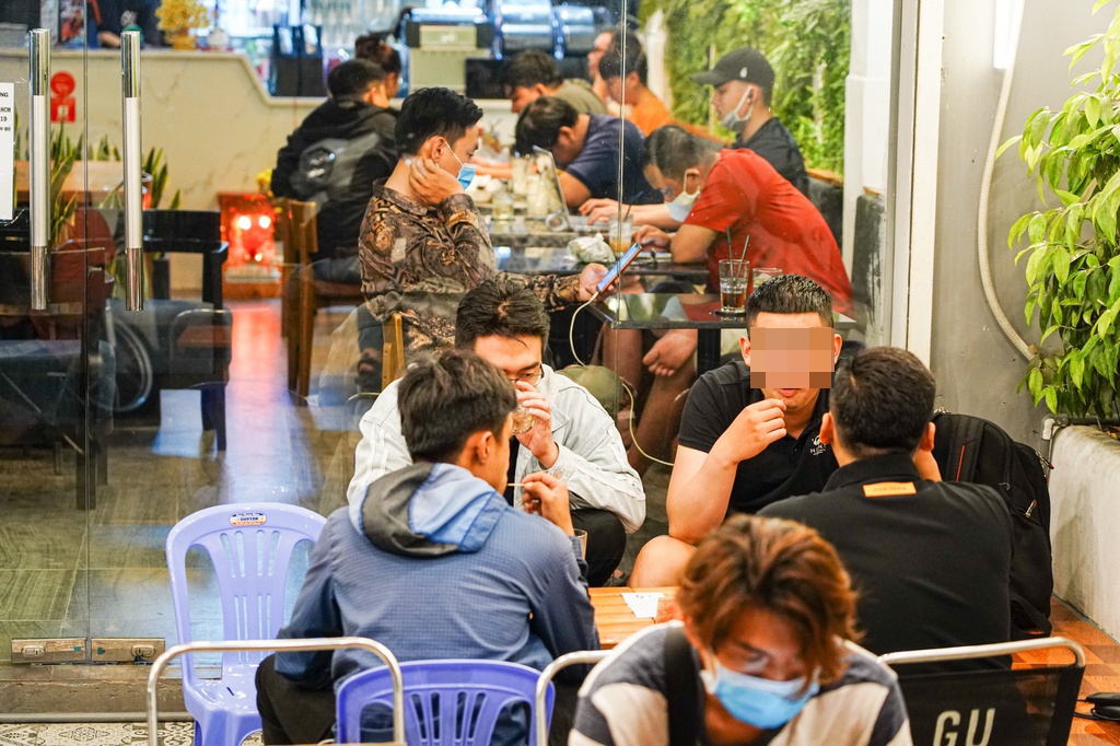 Tu tap khi dang cach ly xa hoi anh 1