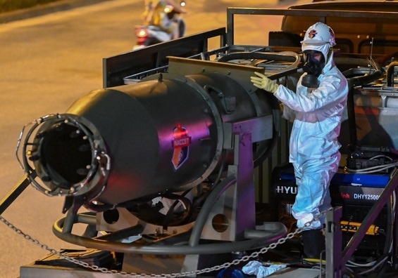 Benh vien Bach Mai cham dut hop dong voi Cong ty Truong Sinh hinh anh