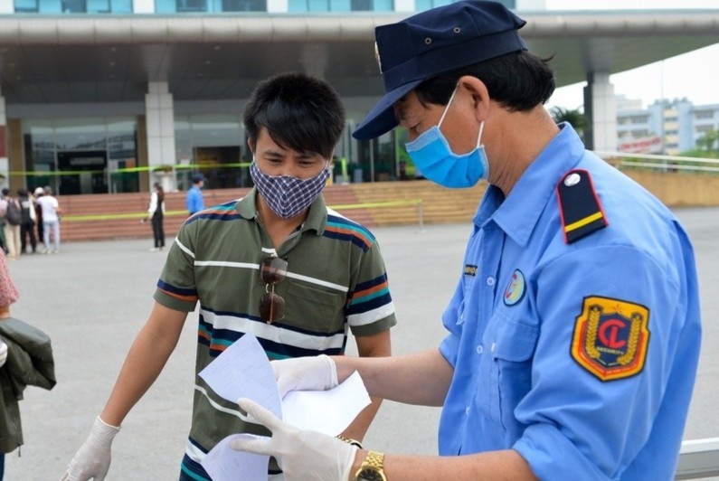 Them 14 nguoi mac Covid-19 khoi benh hinh anh