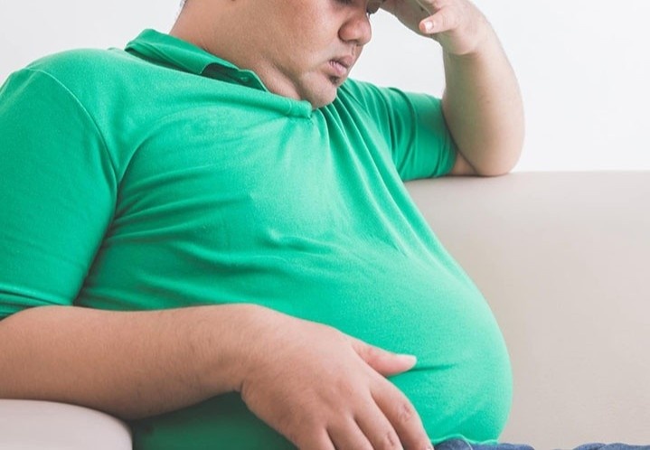 Dau tuc bung, di kham phat hien khoi u to nhu qua dua hau hinh anh