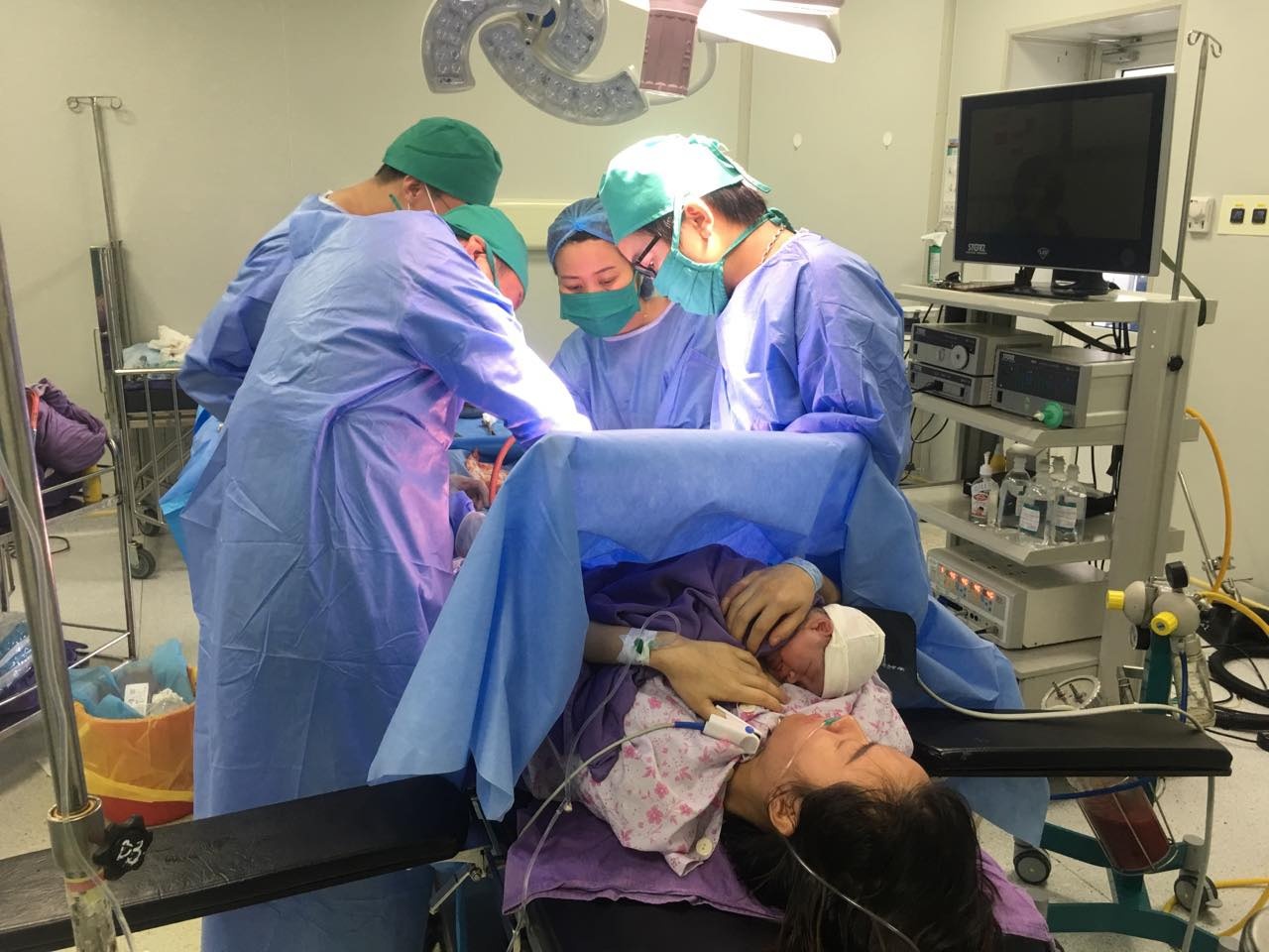 thai phụ mắc ung thư đại tràng ảnh 1 thai phu mac ung thu dai trang anh 1