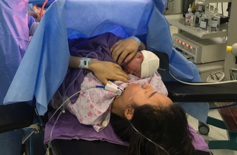 No luc sinh con cua thai phu mac ung thu dai trang hinh anh