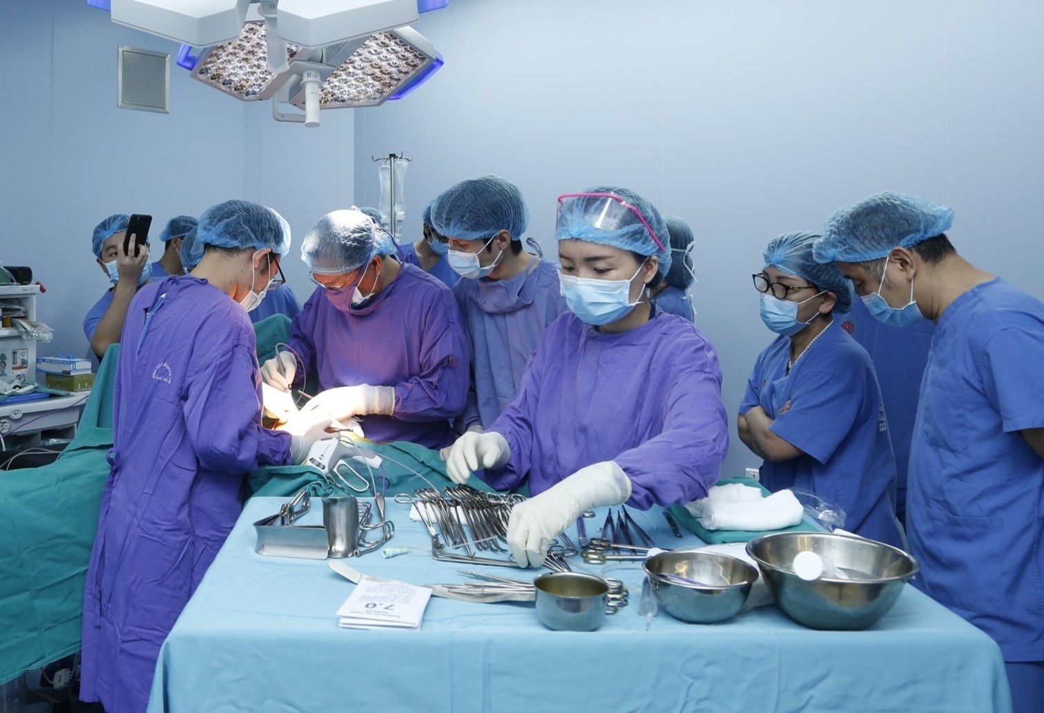 Ca mo dac biet truyen 22 lit mau cho co gai o Son La hinh anh