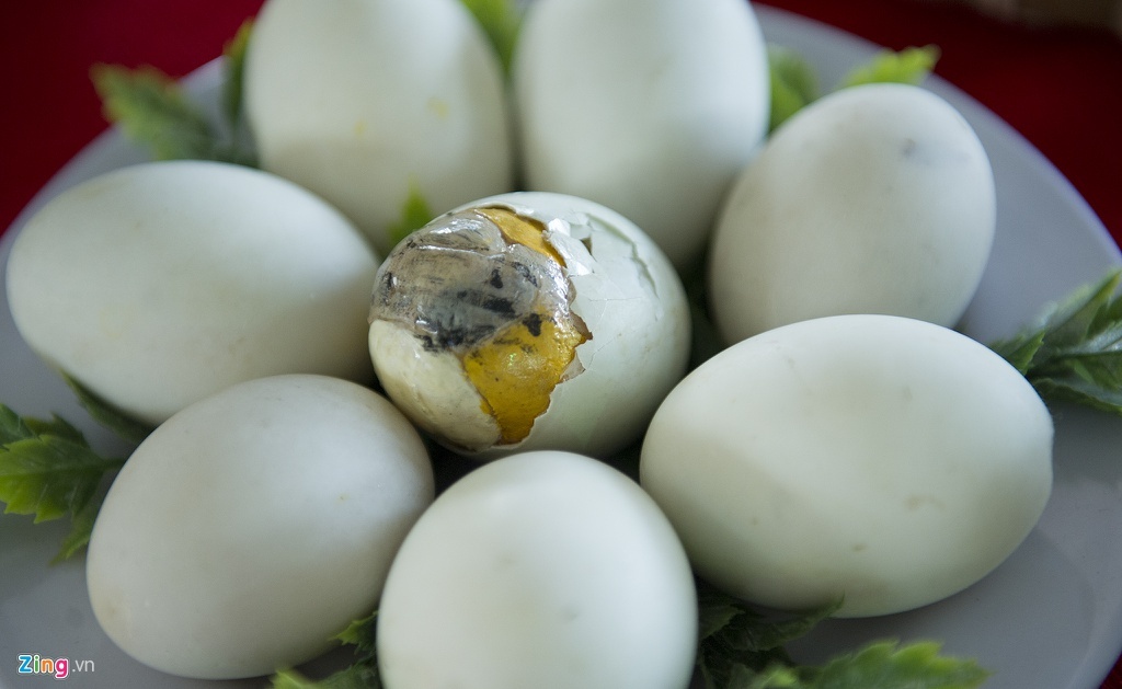 Ăn trứng vịt lộn ảnh 4 An trung vit lon anh 4