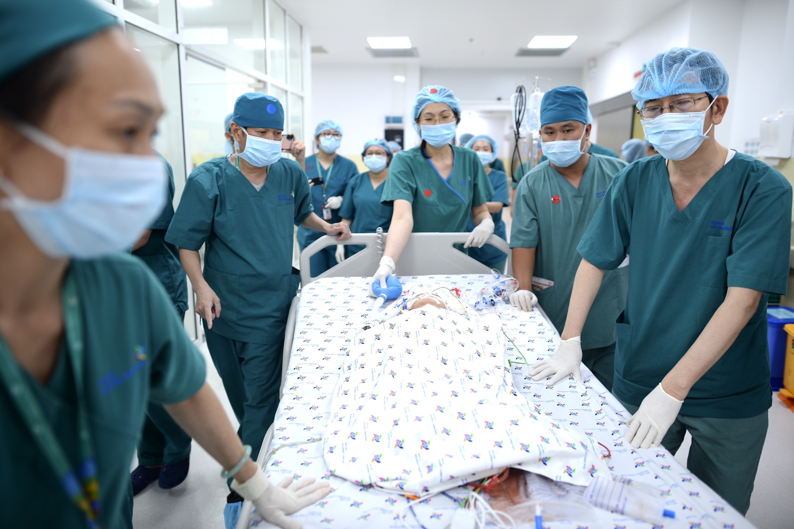 Tach cap song sinh dinh lien anh 1