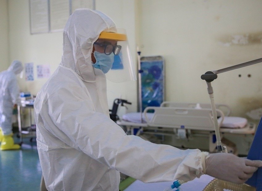 Nhieu benh nhan Covid-19 tien luong nang hinh anh