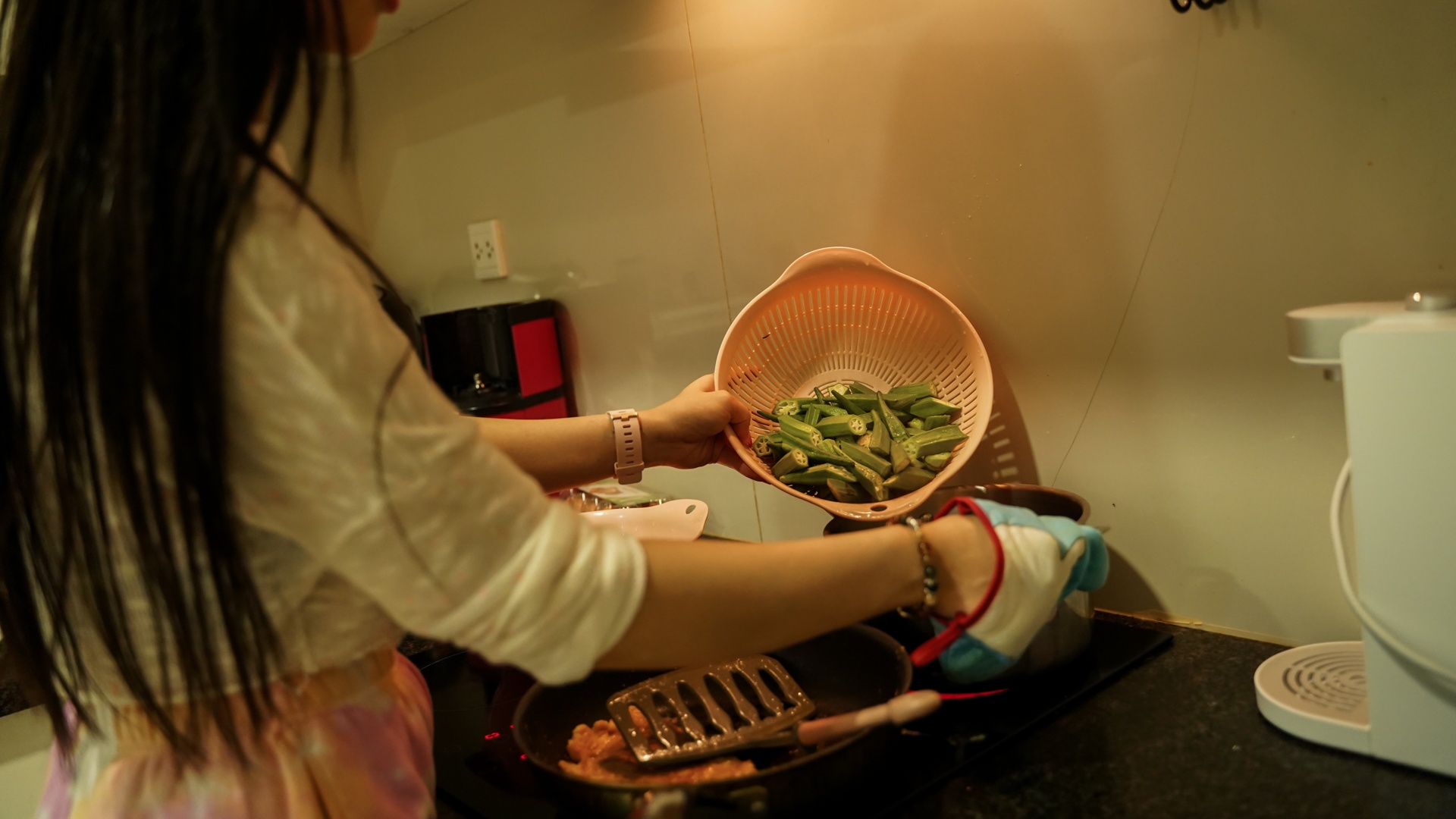 Mot ngay cua nu HLV noi tieng anh 19