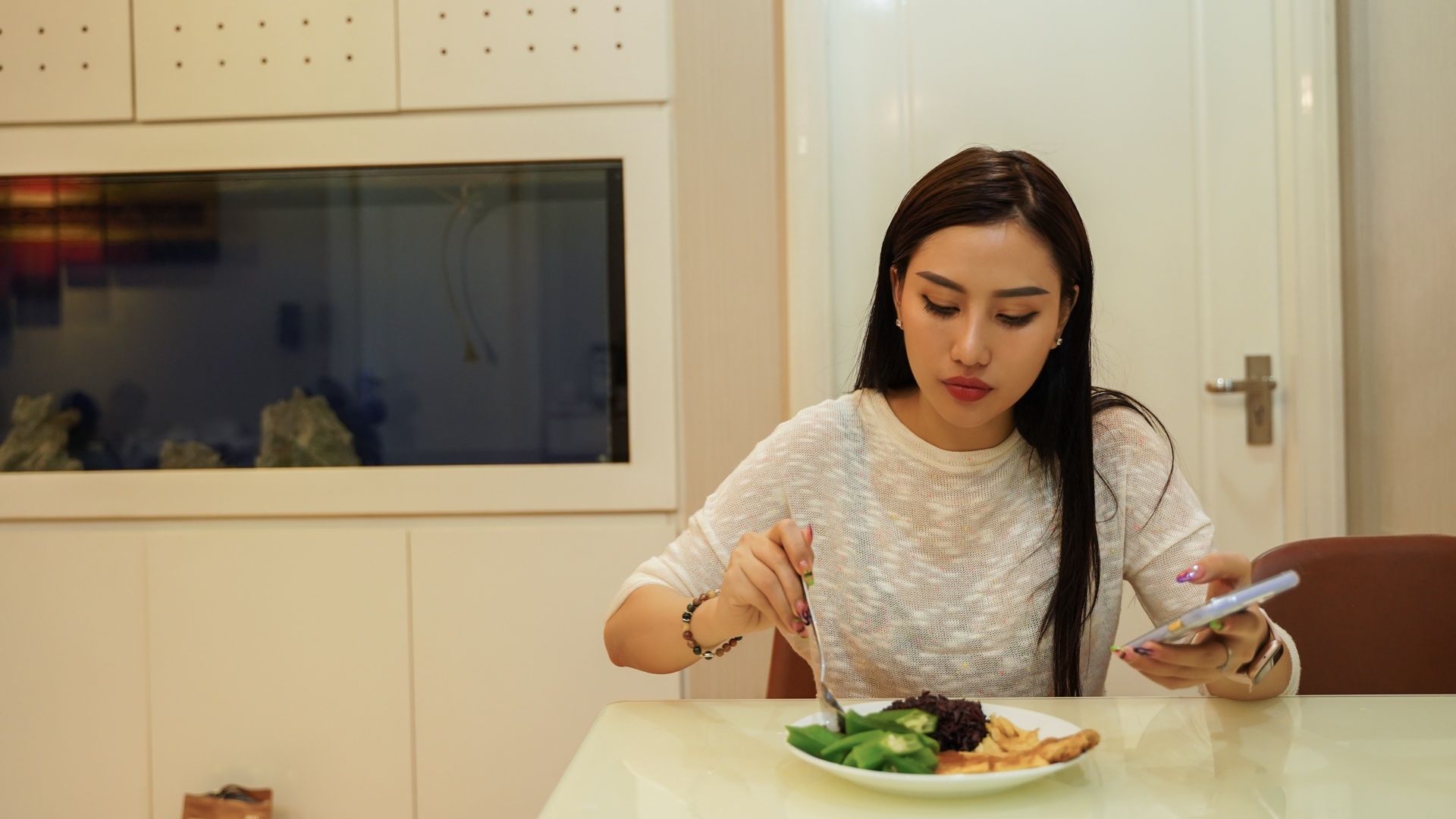 Mot ngay cua nu HLV noi tieng anh 21