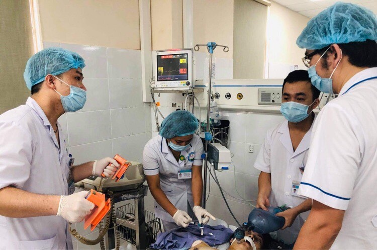 Benh nhan ngung tim 60 phut anh 1