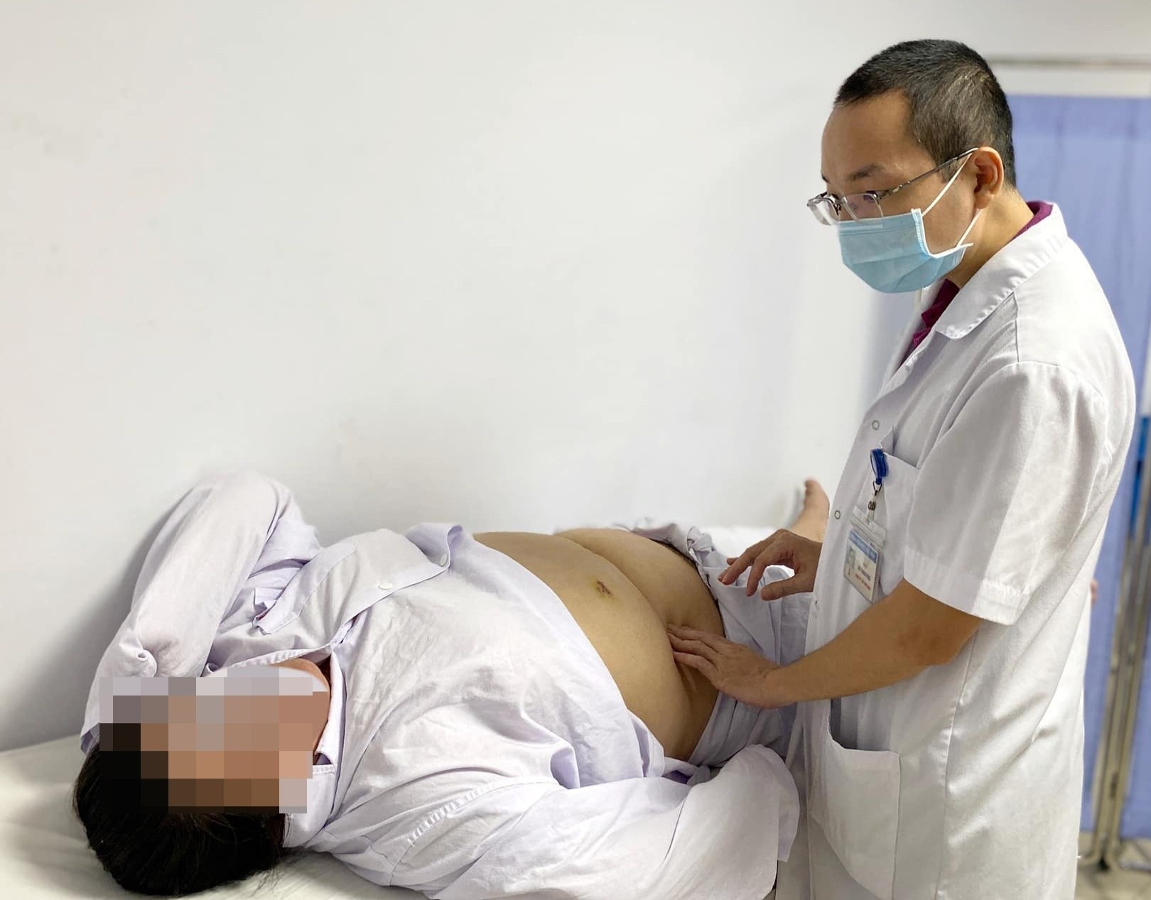 Nguoi phu nu nang 95 kg giam can nhanh nho thu nho da day hinh anh