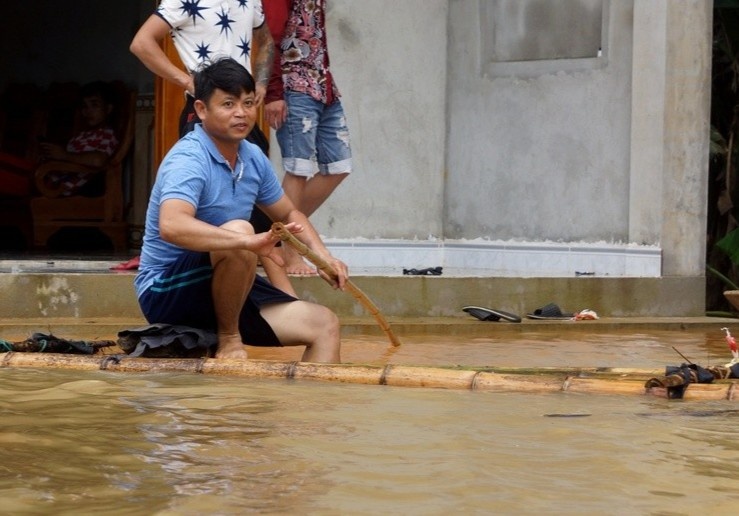 Nguoi dan vung lu can lam gi de tranh dich benh? hinh anh