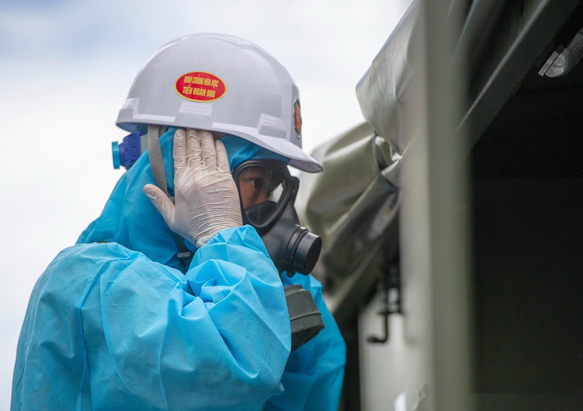 3 me con tro ve tu Phap mac Covid-19 hinh anh