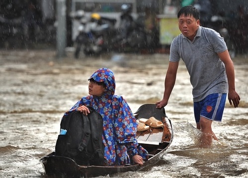 Nhung benh nguy hiem thuong gap trong mua mua bao hinh anh
