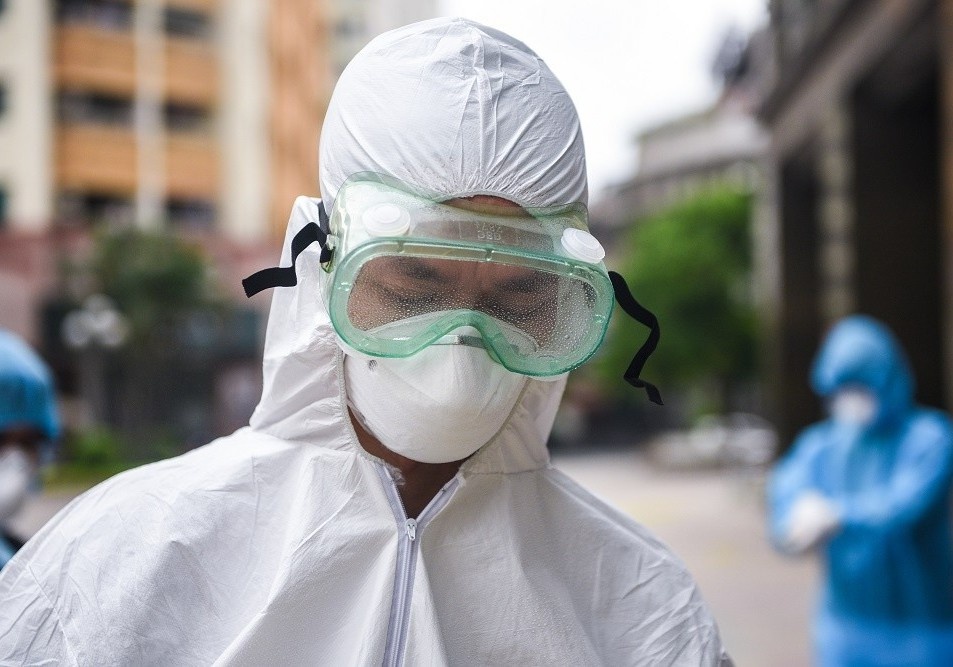 13 F1 am tinh sau khi tiep xuc benh nhan 1440 hinh anh