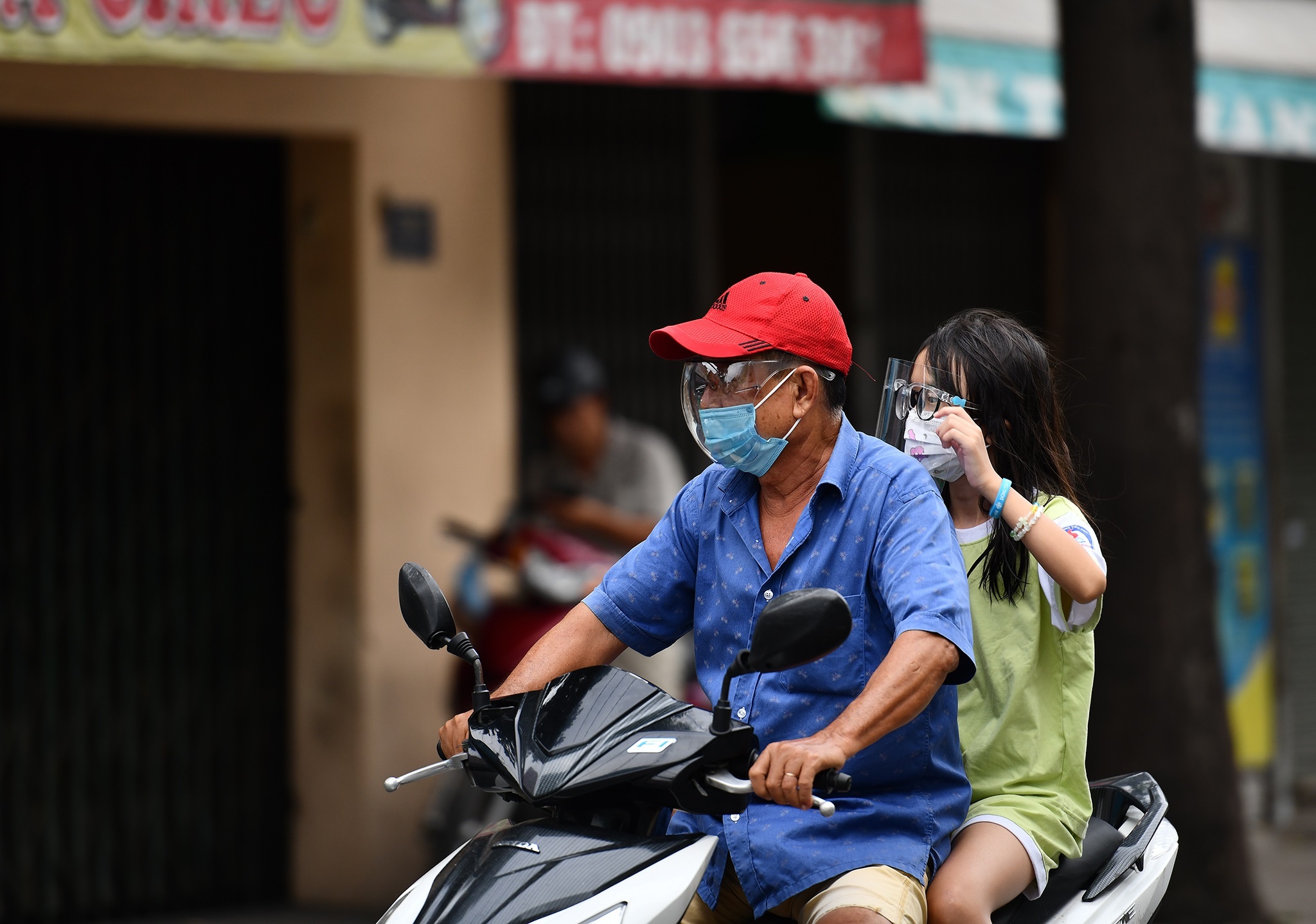 TP.HCM phat hien them 99 benh nhan Covid-19 chua ro nguon lay hinh anh