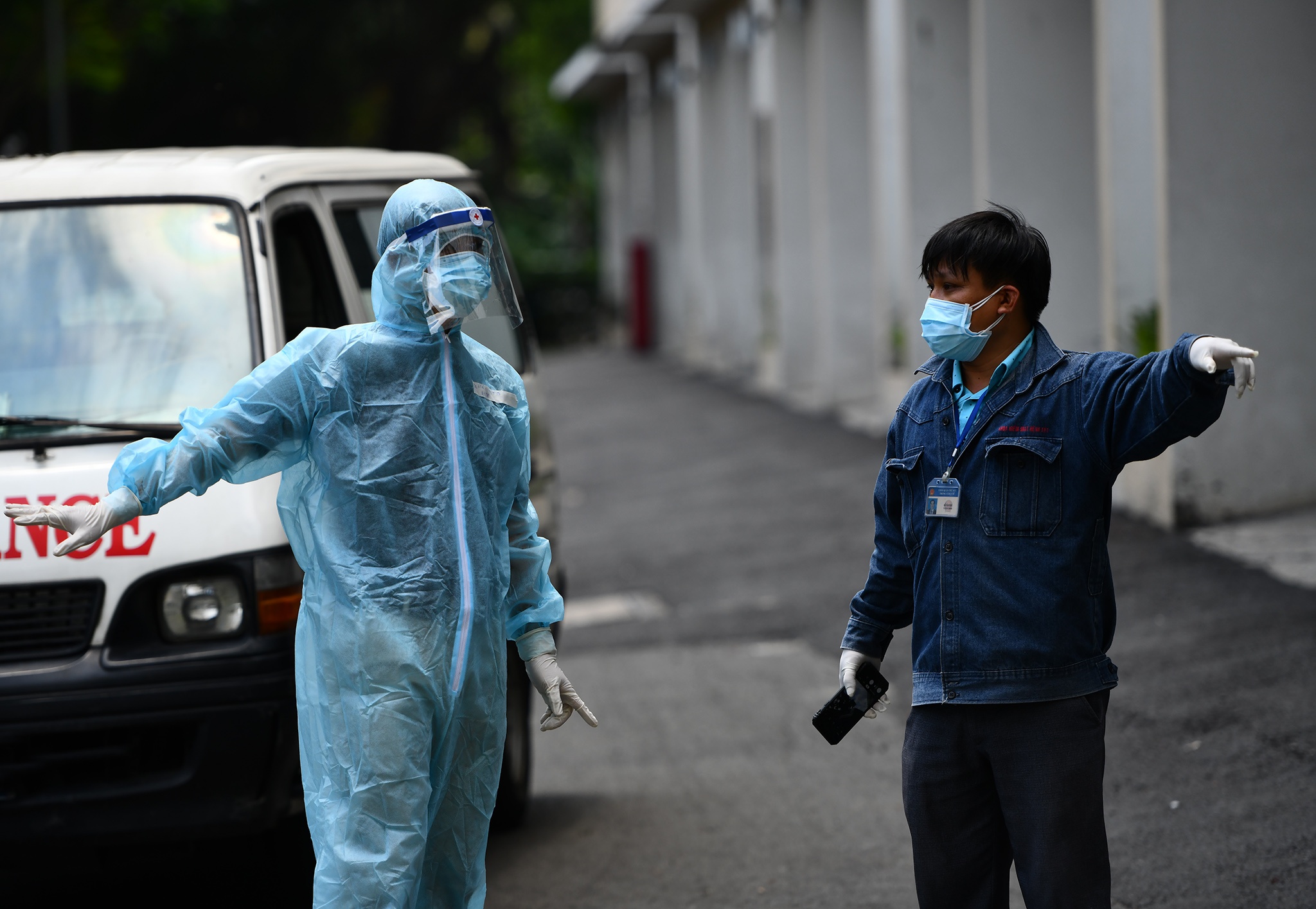 Them 4.372 nguoi mac Covid-19 tai 19 tinh, thanh hinh anh