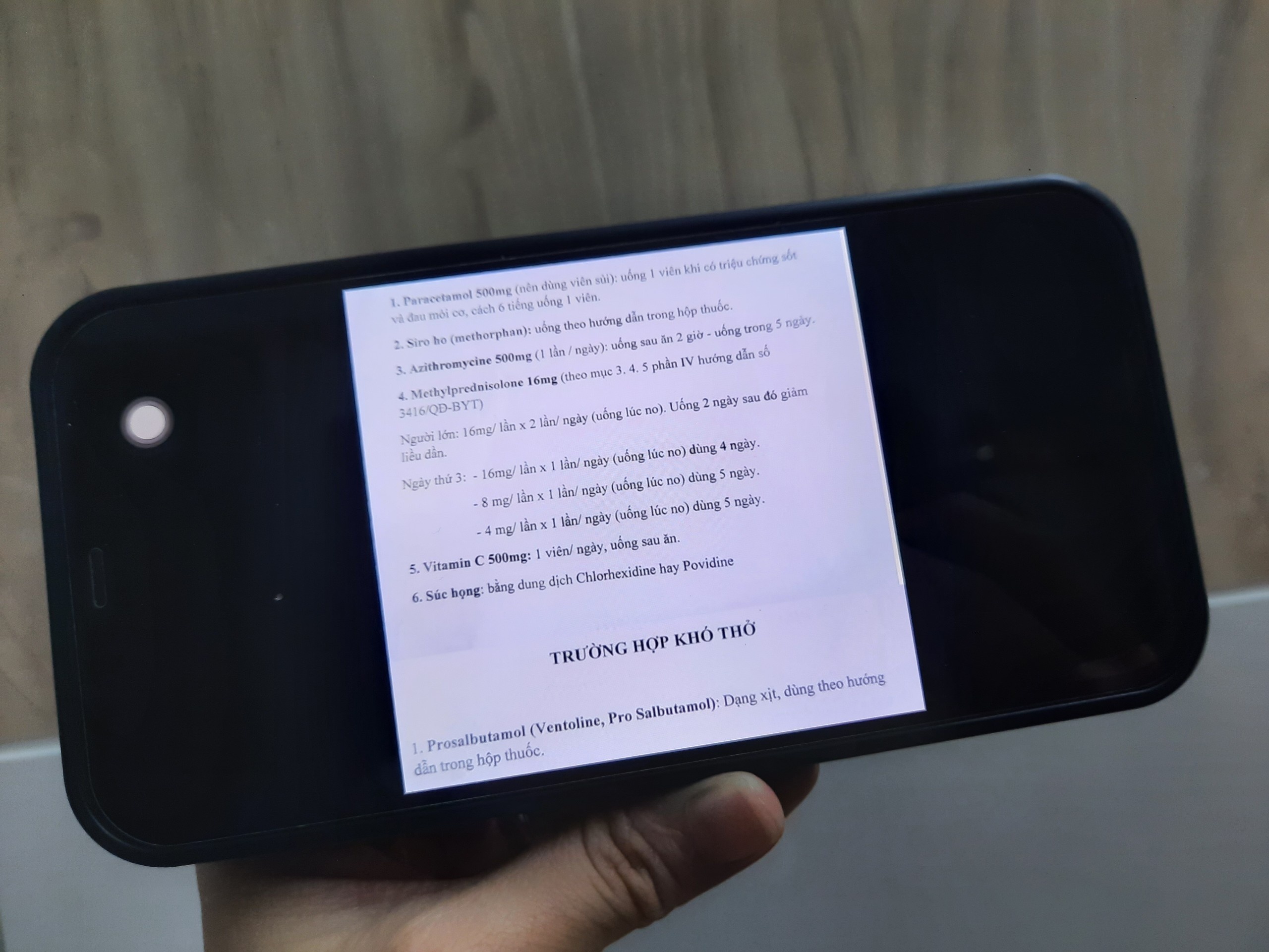 Moi nguy hiem khi tu chua Covid-19 theo don thuoc tren mang xa hoi hinh anh