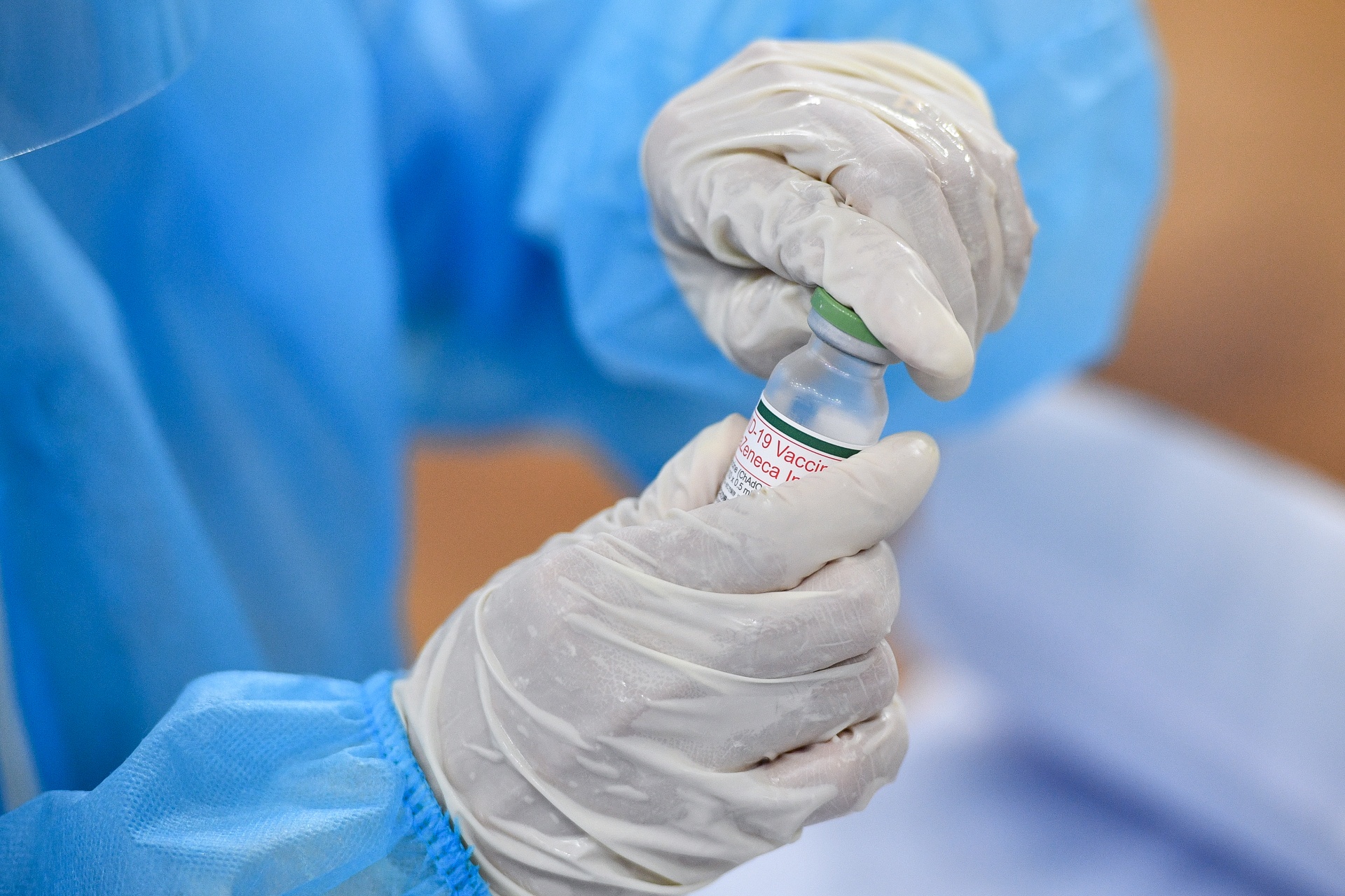 Tiêm vaccine Covid-19 ảnh 1 Tiem vaccine Covid-19 anh 1