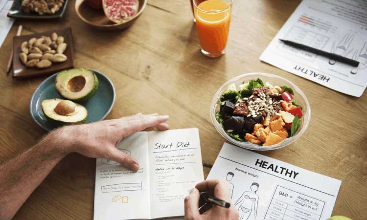 F0 nen an gi khi tu theo doi tai nha? hinh anh