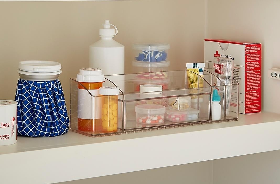 Nhung loai thuoc nen co trong nha mua dich hinh anh