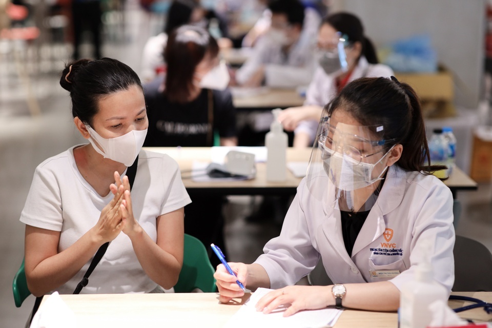 Tiêm vaccine Covid-19 ở Hà Nội ảnh 1 Tiem vaccine Covid-19 o Ha Noi anh 1