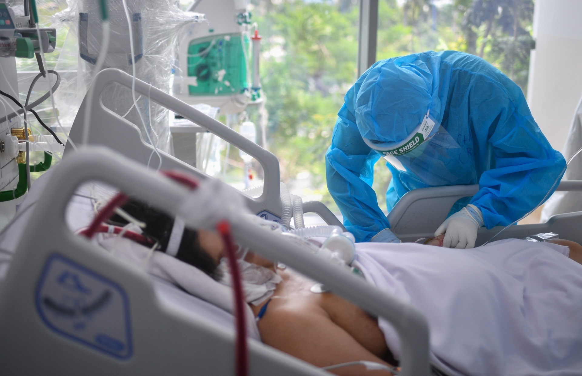 thuoc dieu tri Covid-19 anh 2