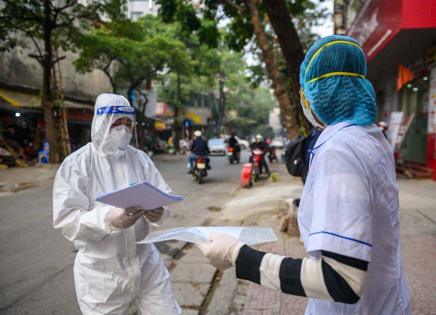 Them 16.522 ca mac Covid-19, Ha Noi dan dau voi 1.646 F0 hinh anh