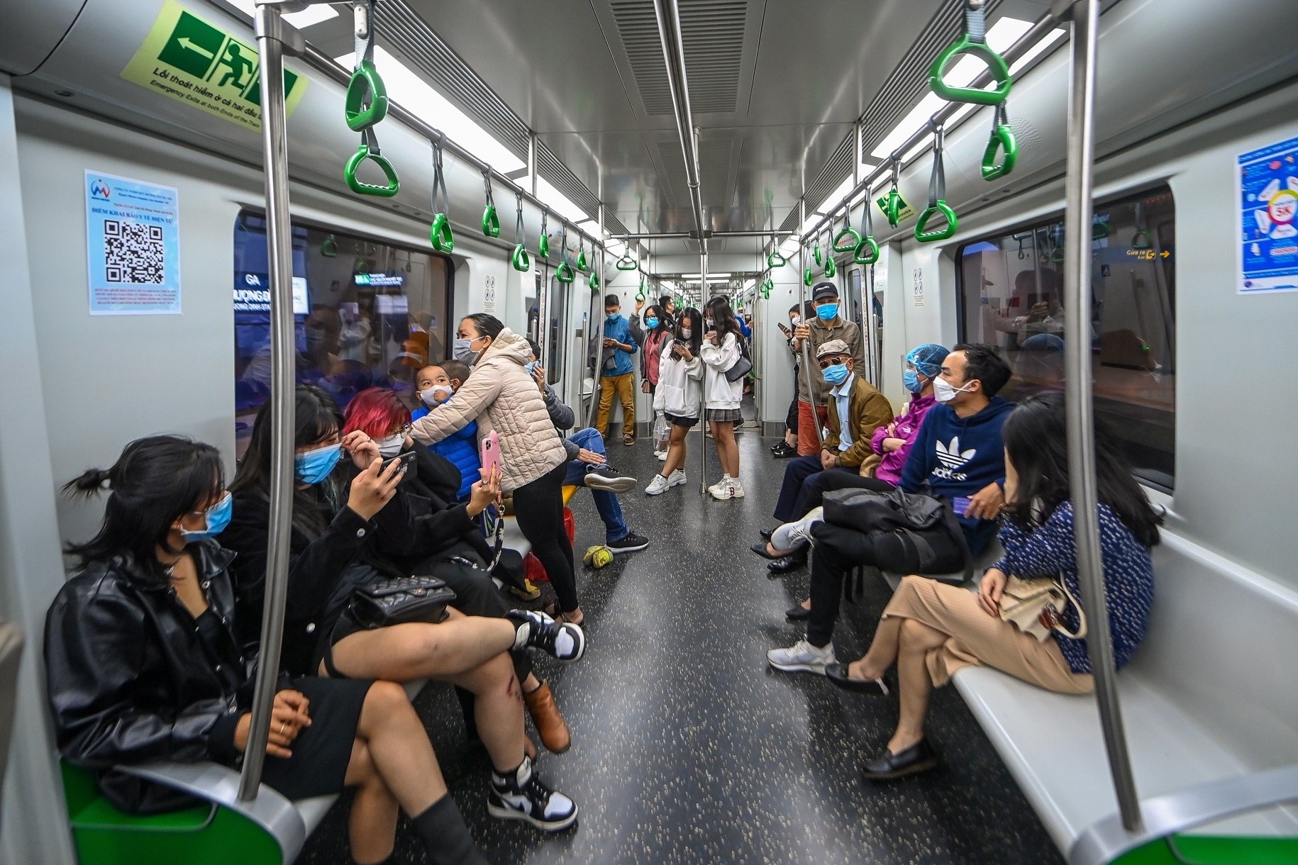 Co tinh mac Covid-19 de co mien dich la y tuong nguy hiem hinh anh