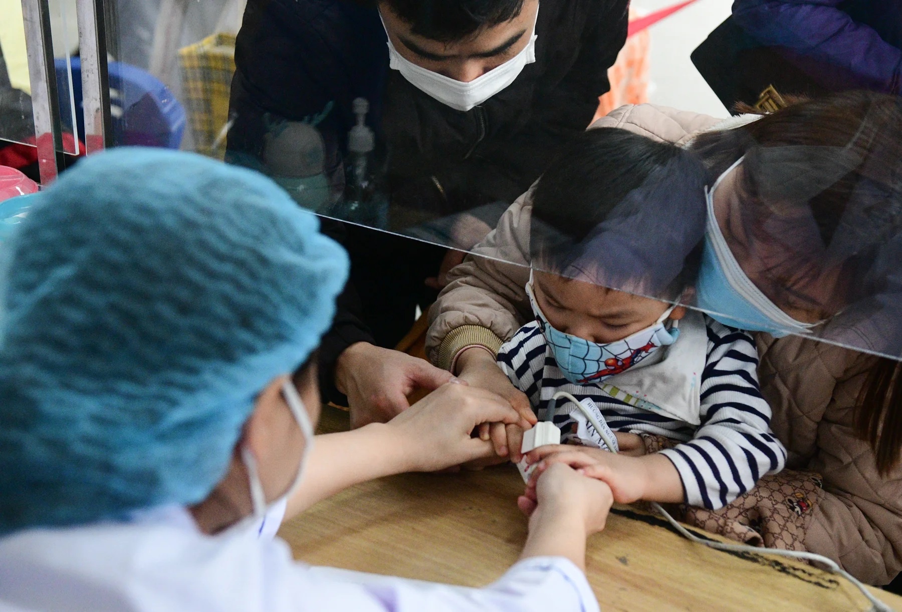 Them hon 260.000 nguoi mac Covid-19 hinh anh