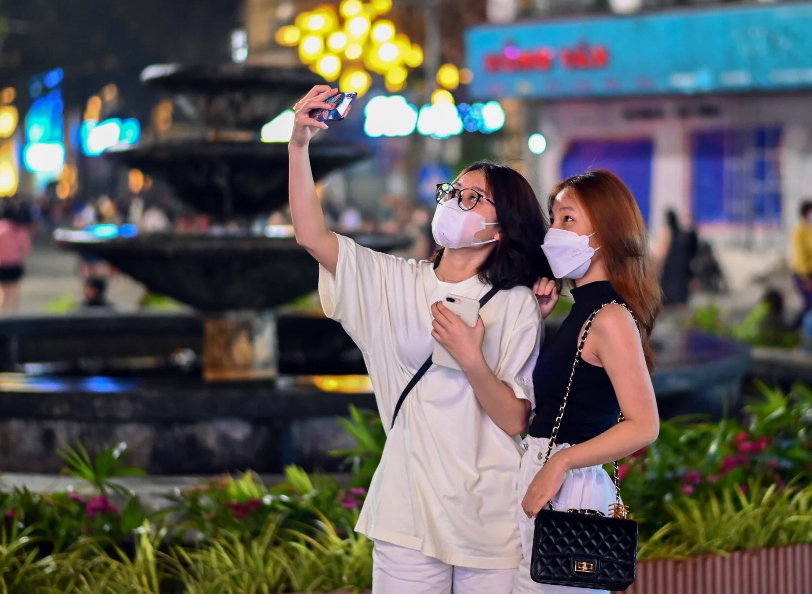 So ca mac Covid-19 moi o Viet Nam tiep tuc giam hinh anh