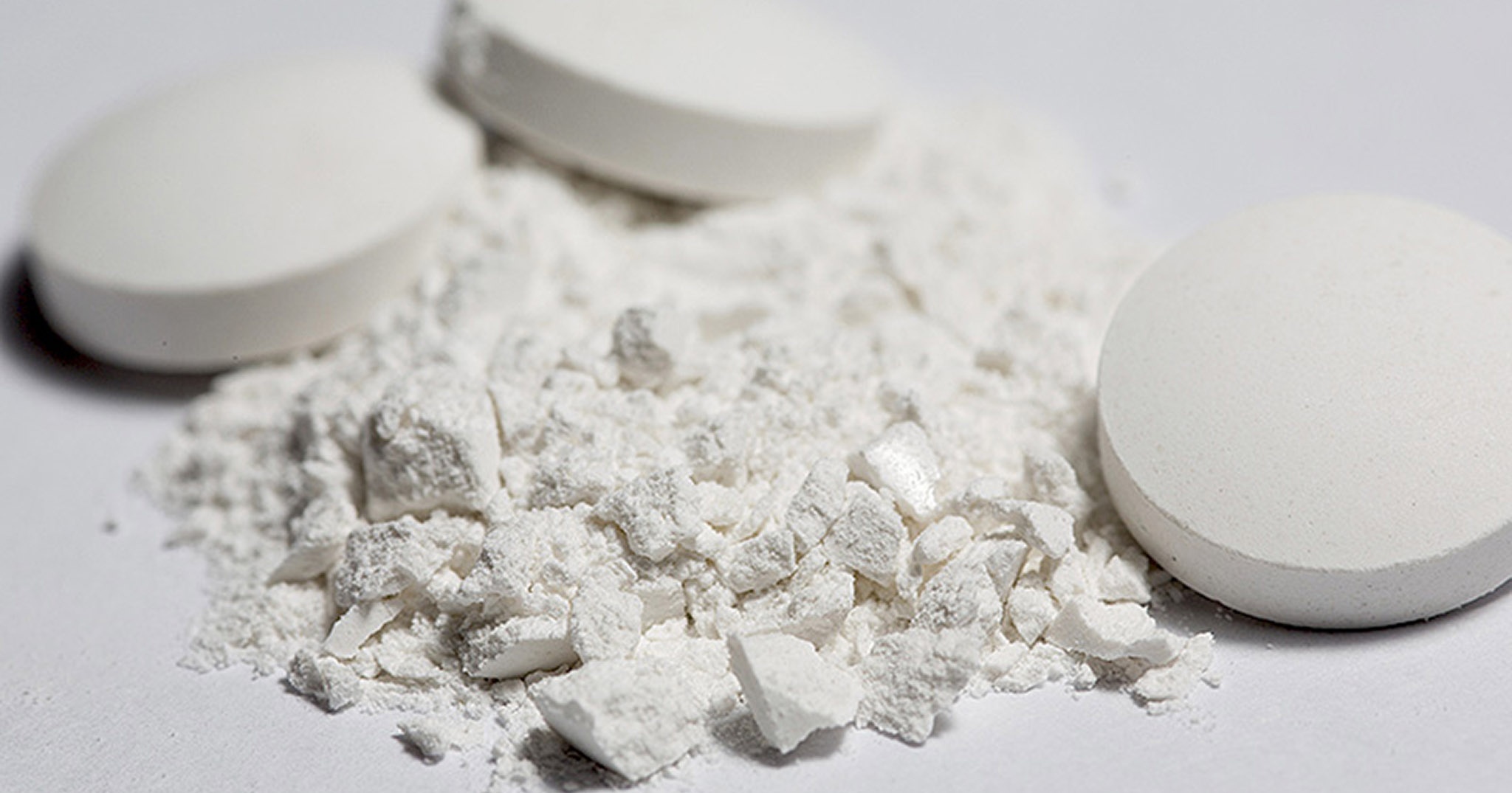 Thuoc co duoc be hay nghien nho khong? hinh anh