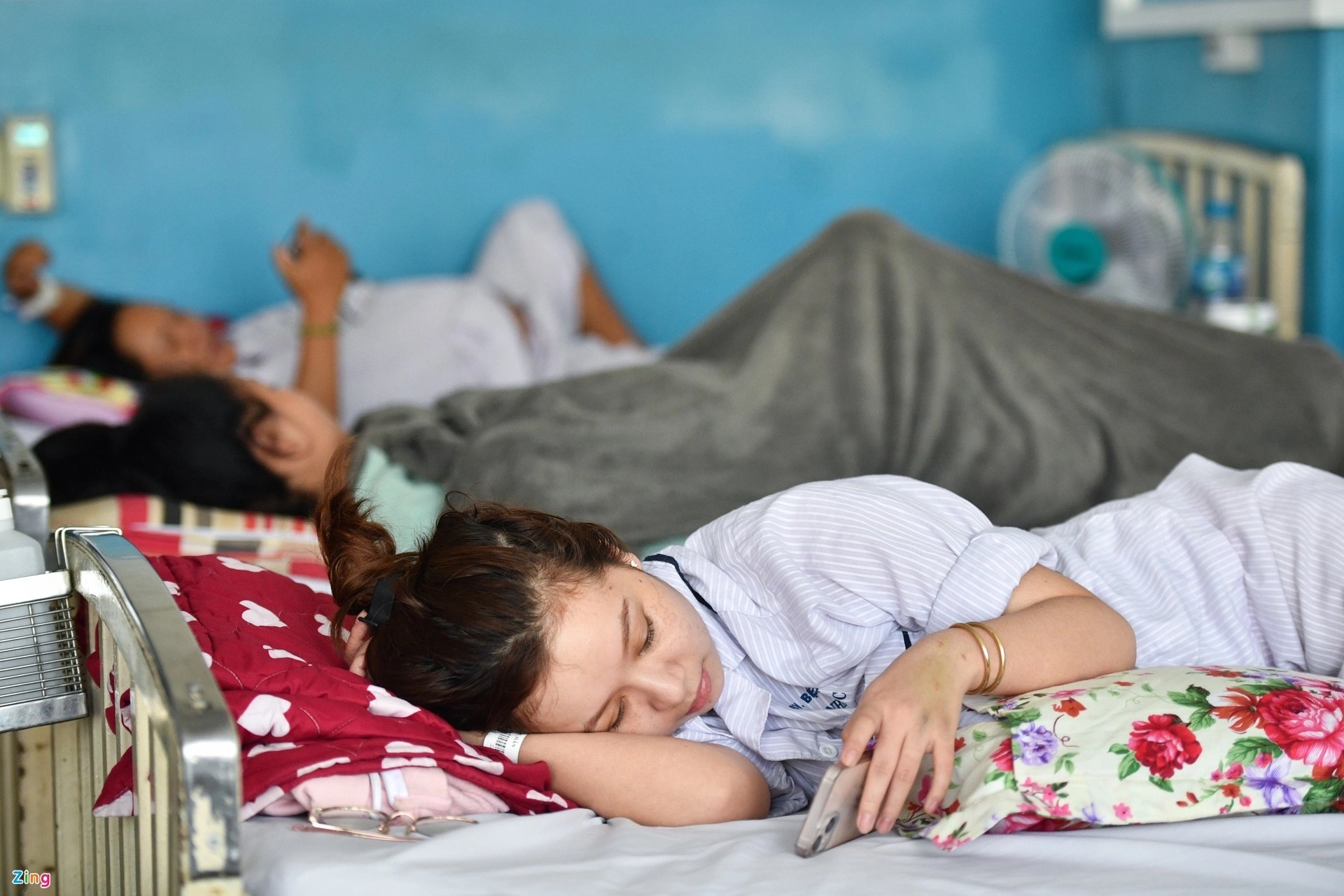 Nhieu dich benh dien bien phuc tap anh 2