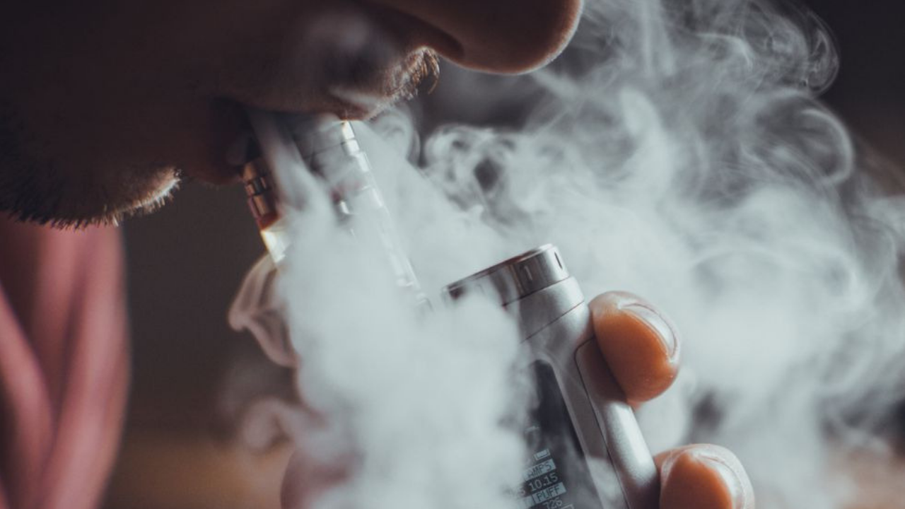 thuoc la the he moi anh 2