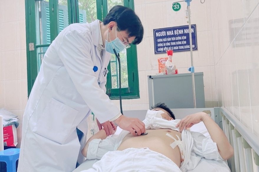 Lien tiep ca nhap vien vi can benh co the gay dot tu o nguoi khoe manh hinh anh