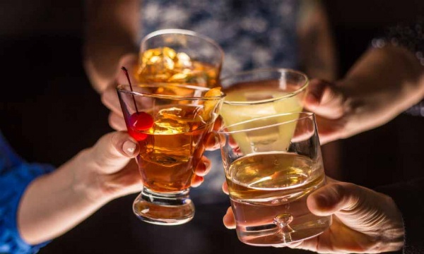 Dau dau khi uong ruou anh 1