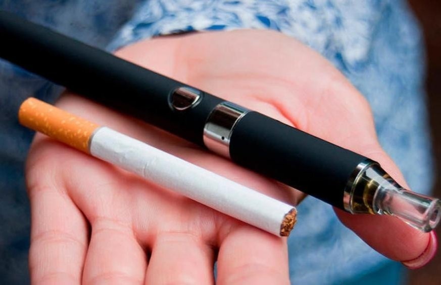 Thuoc la dien tu hai nhu thuoc la truyen thong hinh anh