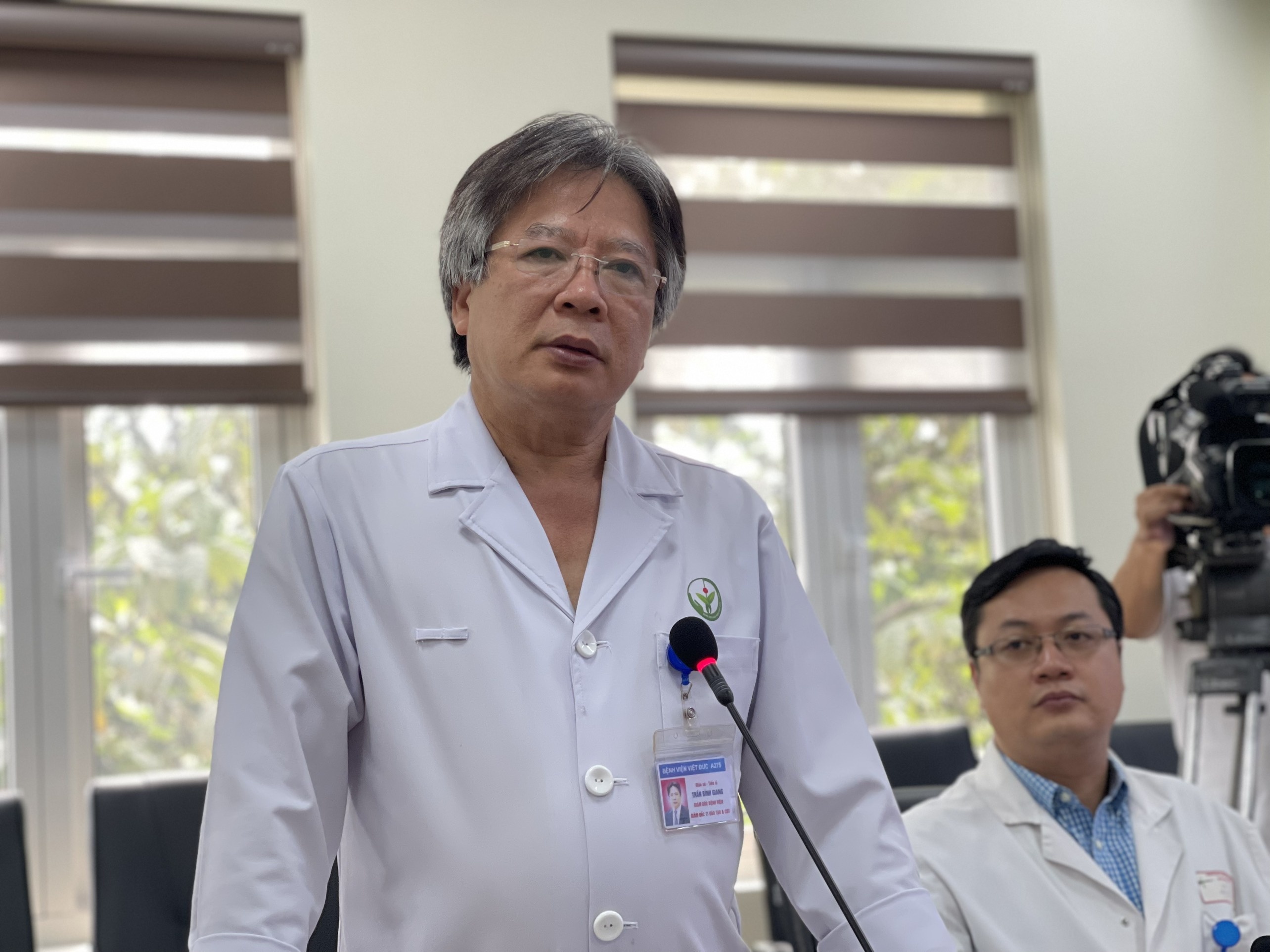 Ca ghep tang thu 100 anh 1