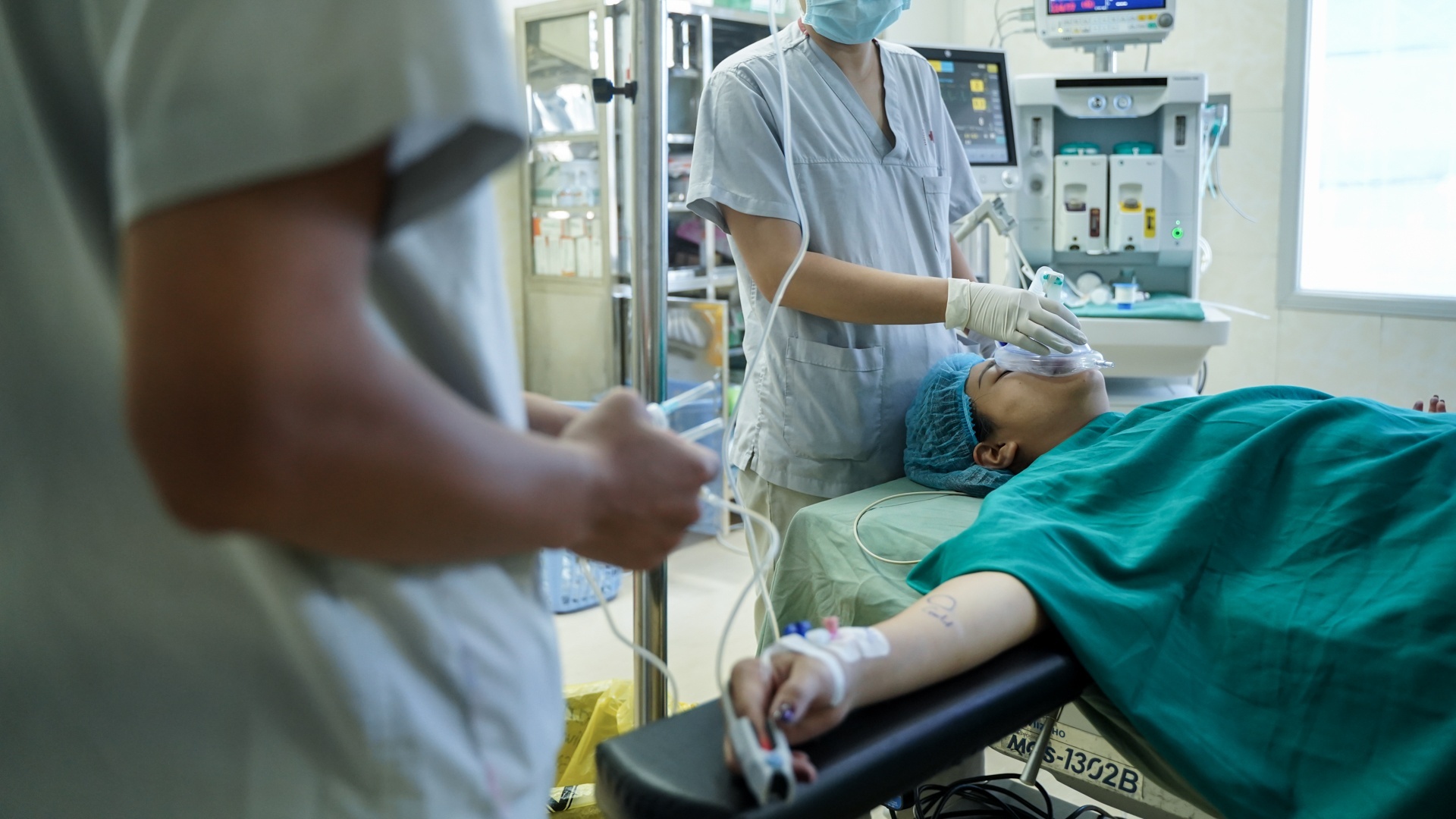 Nâng ngực không phẫu thuật ảnh 2 Nang nguc khong phau thuat anh 2