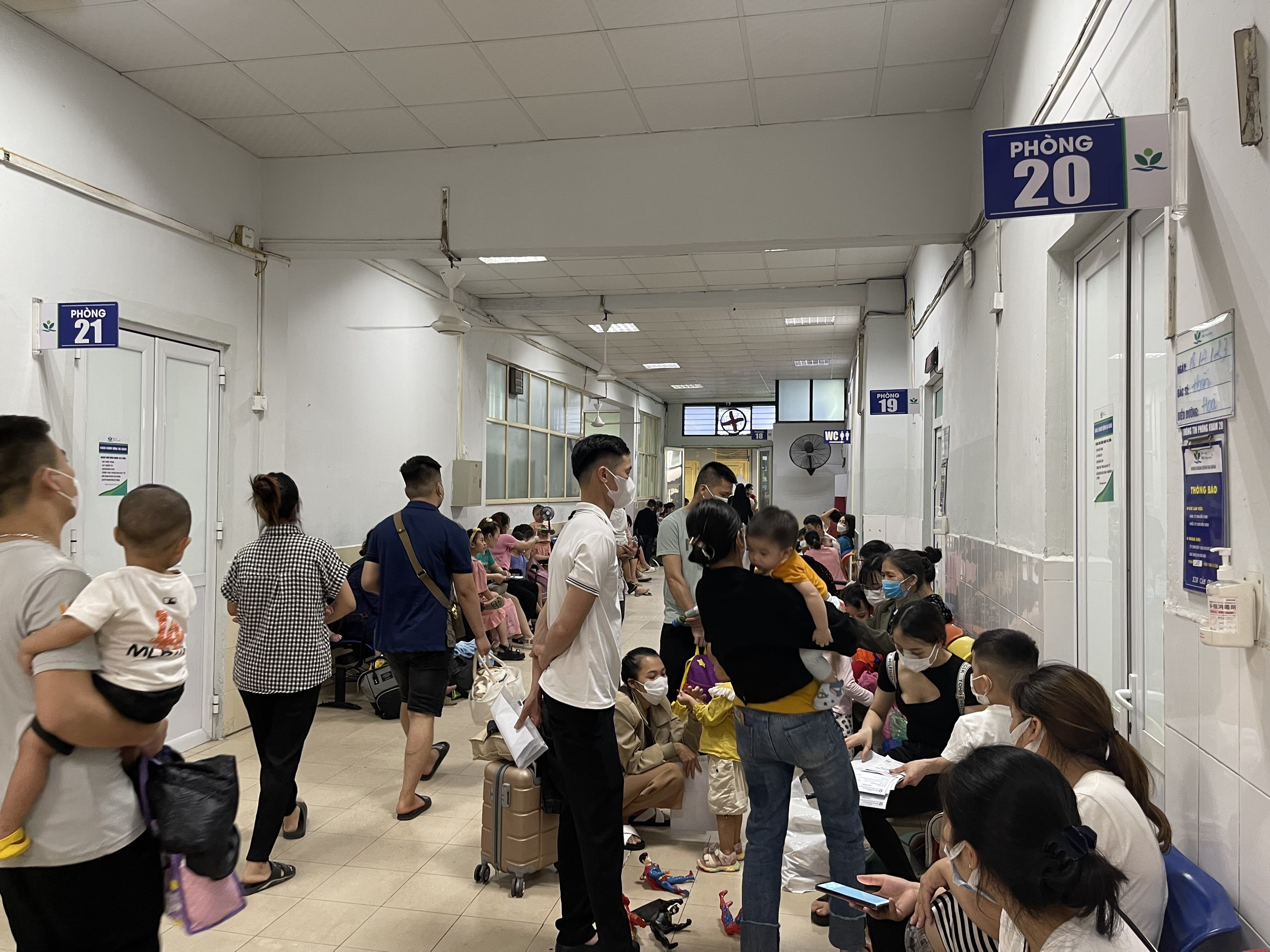 Nhieu dich benh Ha Noi anh 2