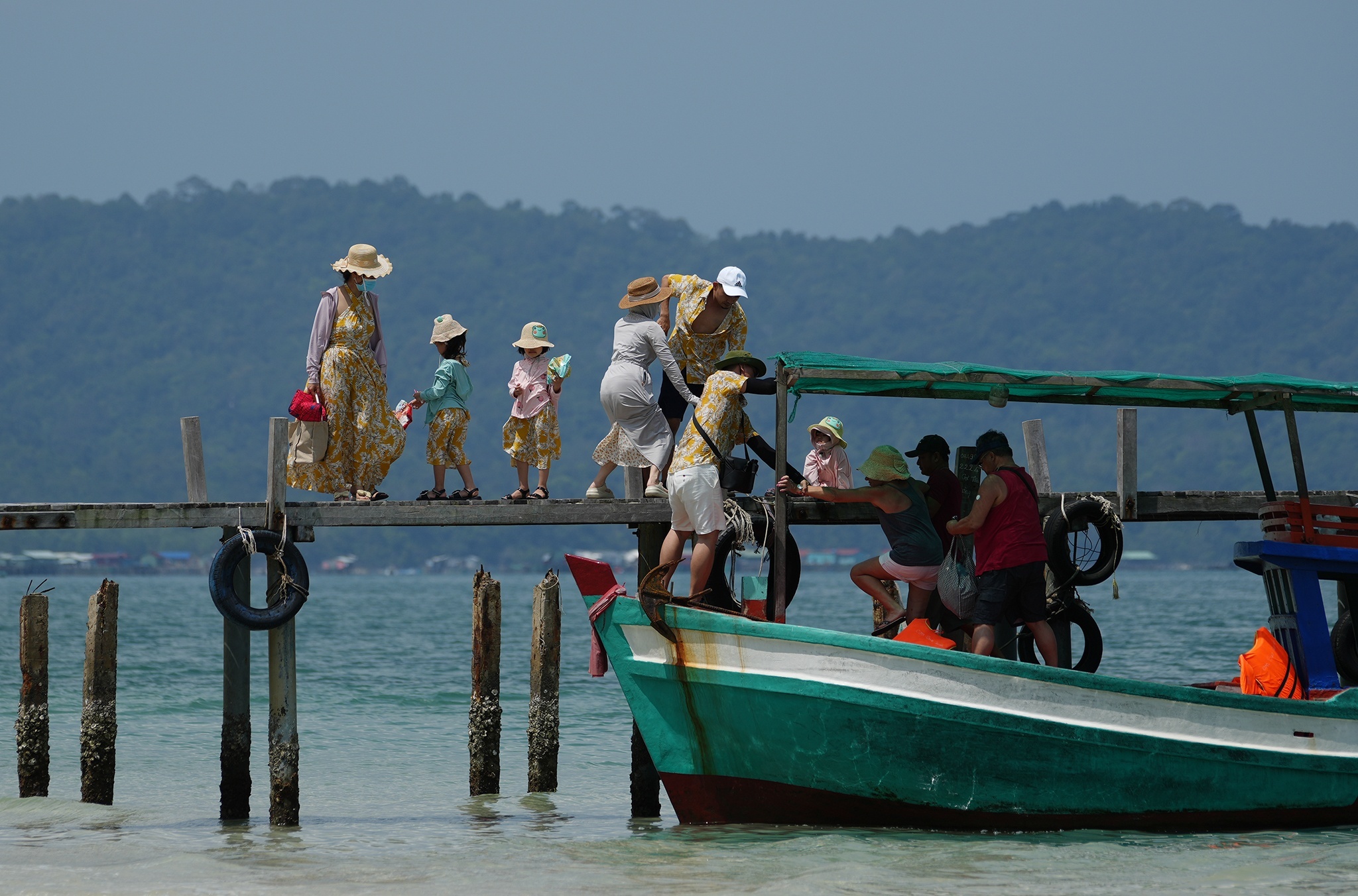 Nghi le 30/4-1/5 anh 3