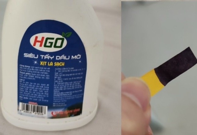 Be 3 tuoi nguy co hong mat vi anh trai treu dua, xit nuoc tay rua vao hinh anh