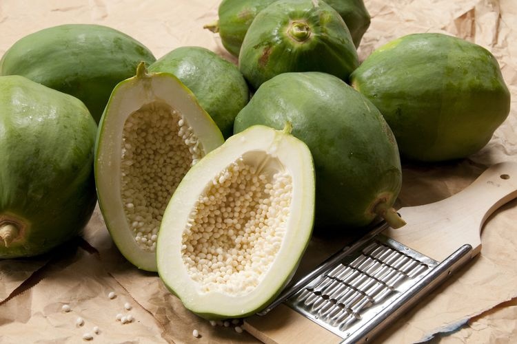 ba bau nen tranh an anh 1