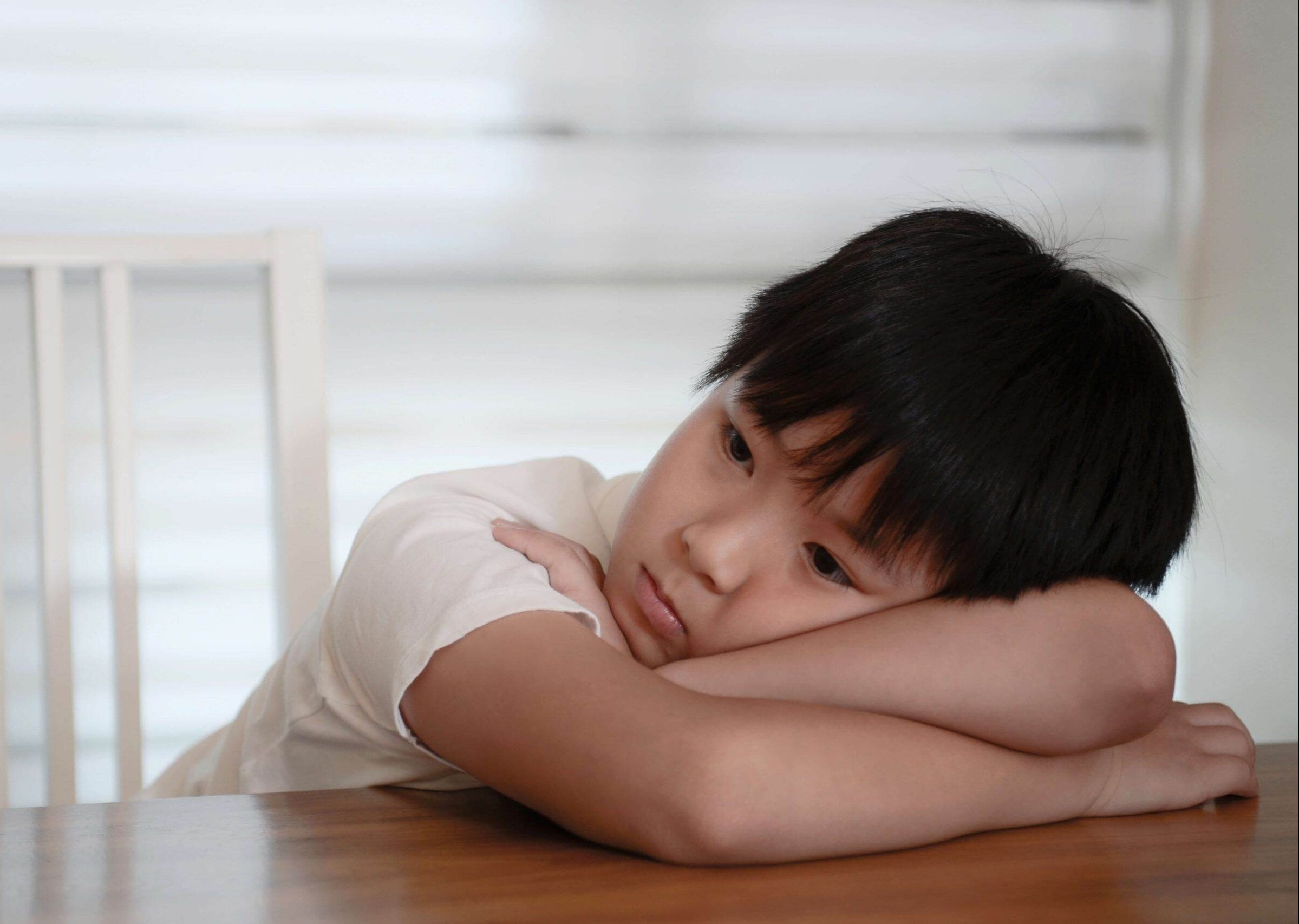 Trieu chung tre bi roi loan lo au hinh anh