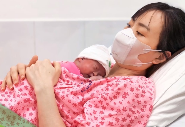bé sinh non 400 g ảnh 1 be sinh non 400 g anh 1